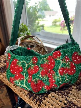 NWT Handcrafted in India Strawberry Beaded Shoulder Bag Fruitcore Purse